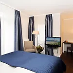 Europa 4*