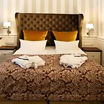 Отель Europa 4*