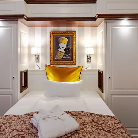 Hotell Europa 4*
